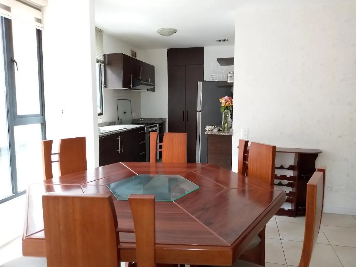 Excepcional Apartamento Cerca De Todo Quito Apartament